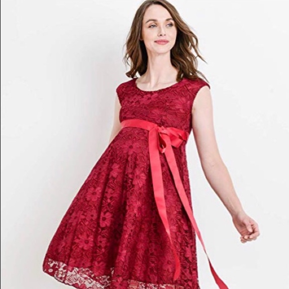 Maternity NWOT Gorgeous Red Floral Lace Dress